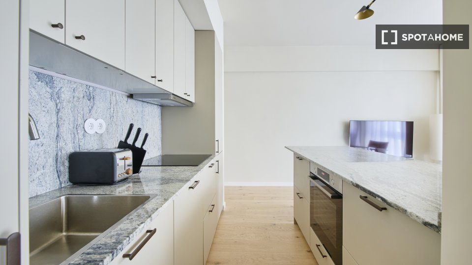 Apartment Lisbon, 1 bed — photo 1