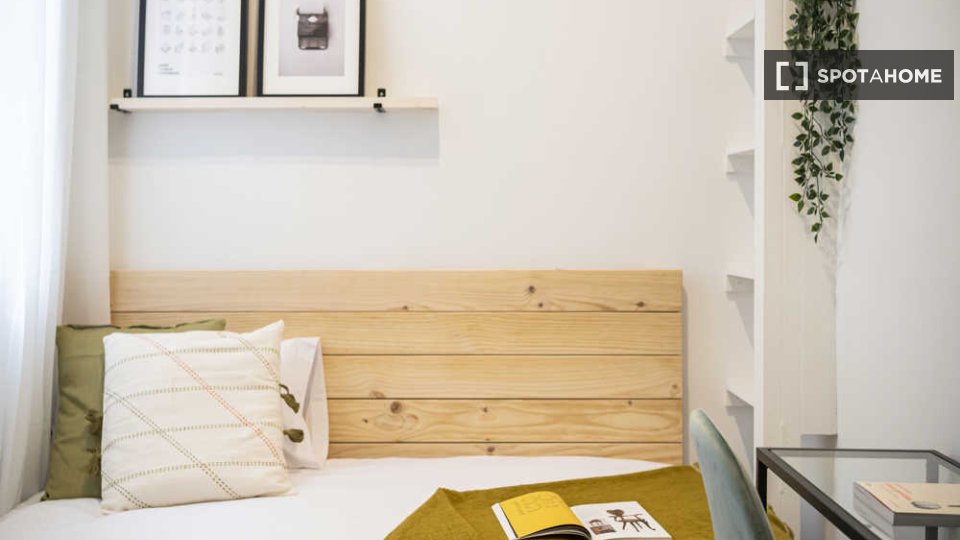 Double room Madrid, 6 beds — photo 38