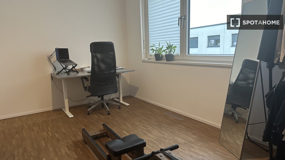 Apartment Frankfurt, 2 beds, 95m² — photo 2