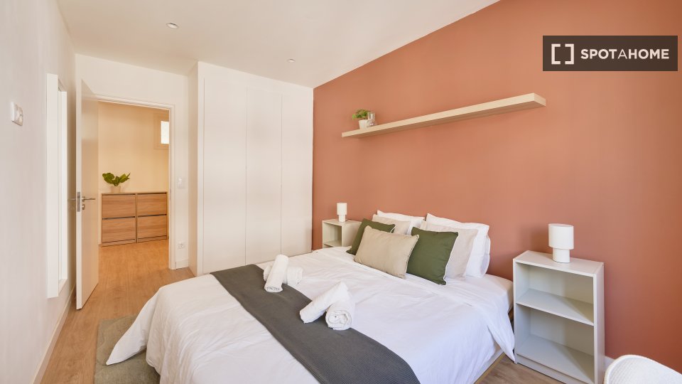 Double room Lisbon, 4 beds — photo 13