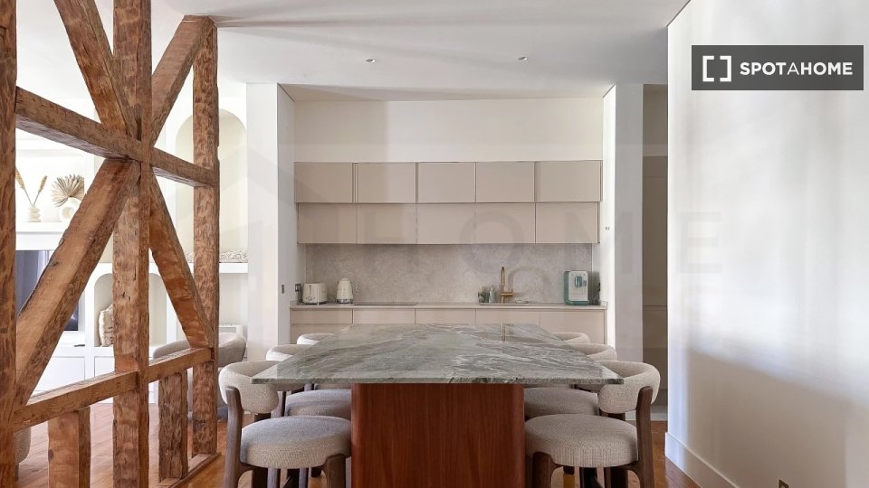 Apartment Lisbon, 3 beds, 180m² — photo 3