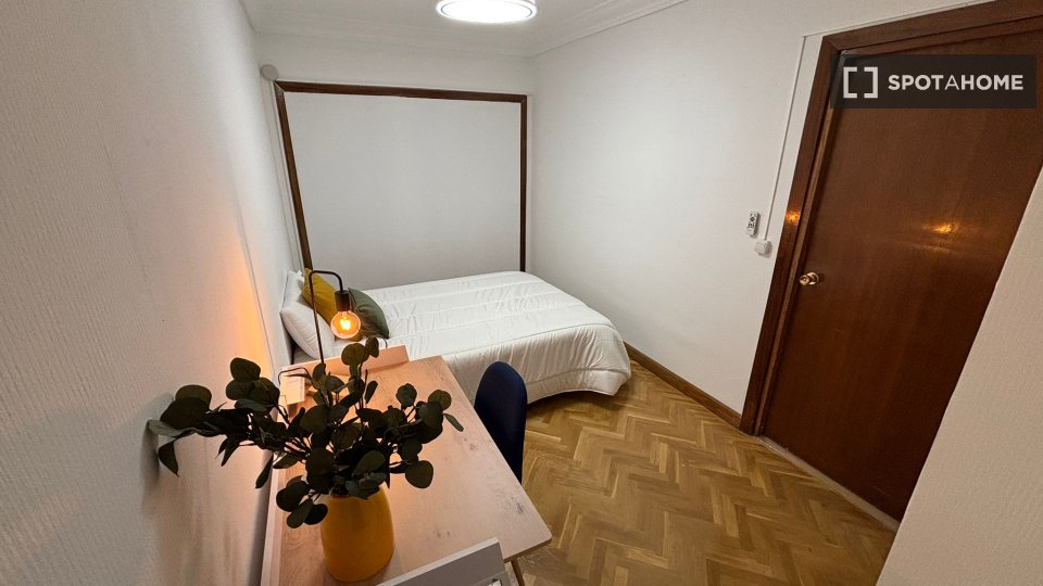 Habitación doble Madrid, 9 habitaciones, 200m² — foto 2