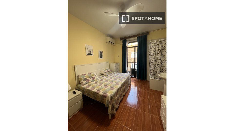 Camera doppia Madrid, 8 camere, 275m² — foto 2