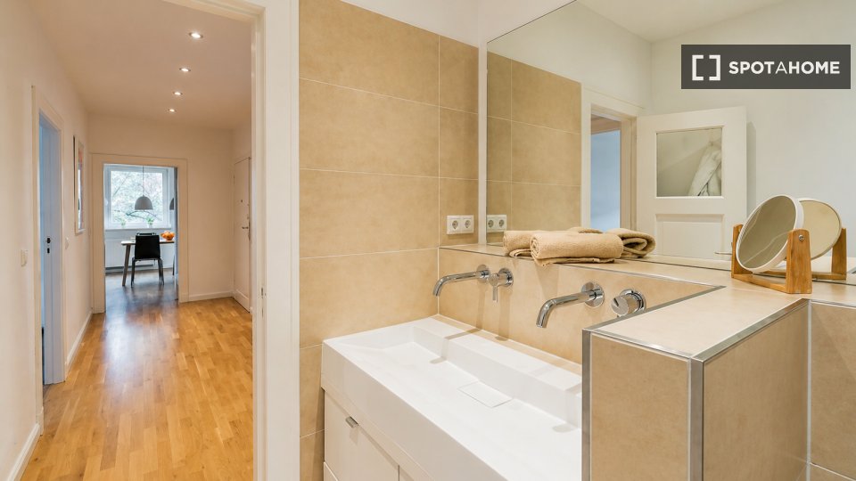 Apartment Paris, 2 beds, 60m² — photo 4