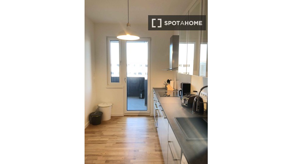 Double room Berlin, 4 beds, 116m² — photo 19