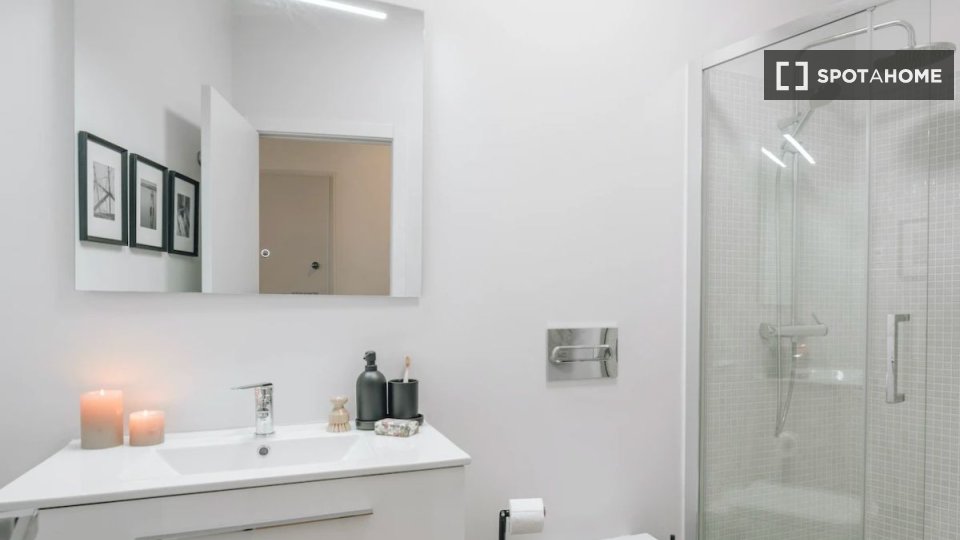 Apartment Lisbon, 1 bed — photo 7