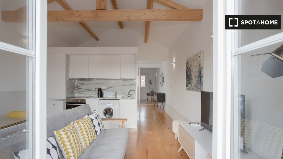 Apartment Porto, 1 bed, 65m² — photo 13