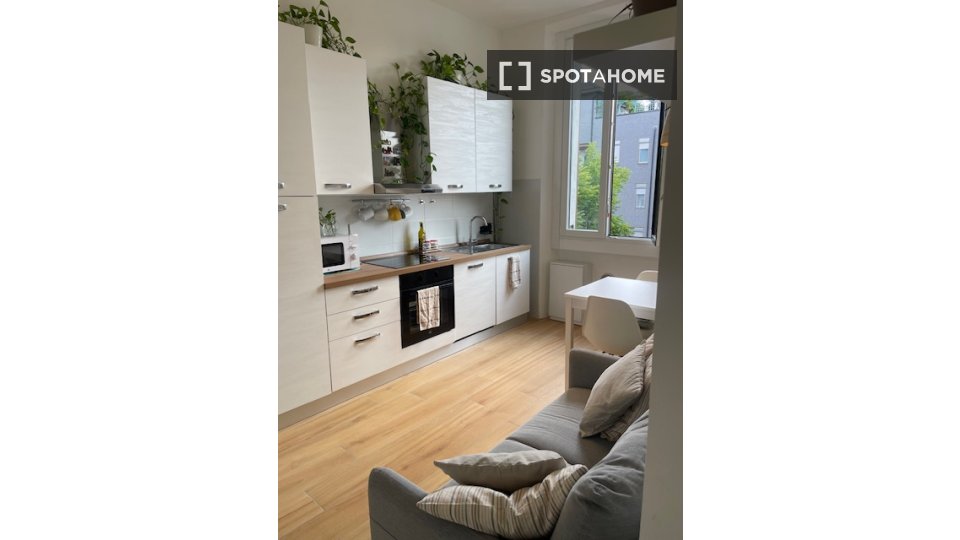 Double room Milan, 2 beds — photo 1