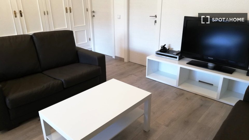 Double room Valencia, 4 beds, 150m² — photo 10