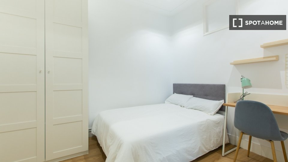 Double room Madrid, 8 beds — photo 30