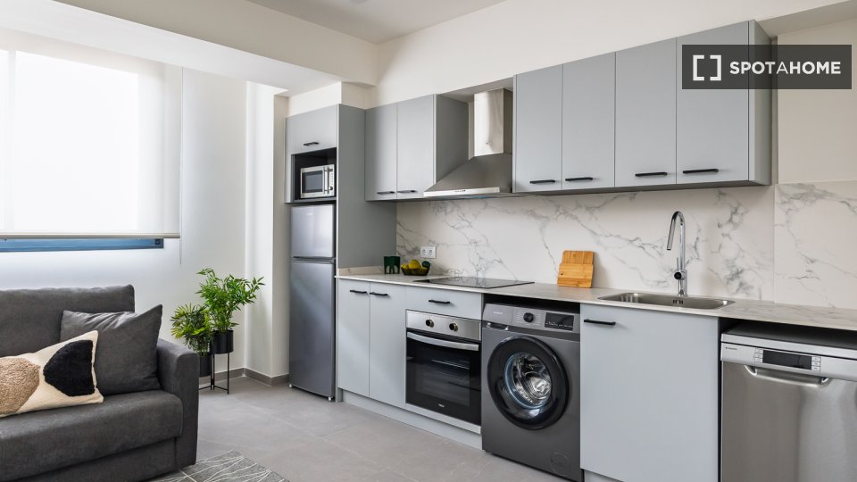 Apartment Valencia, 1 bed — photo 16