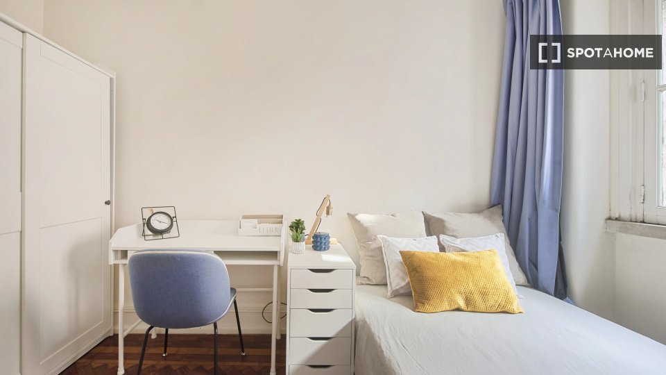 Double room Lisbon, 7 beds — photo 11