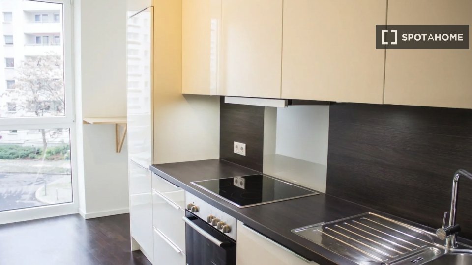 Double room Berlin, 5 beds, 92m² — photo 26