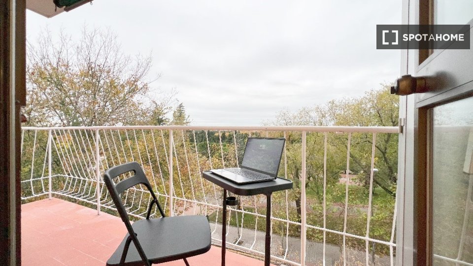 Double room Madrid, 5 beds — photo 4