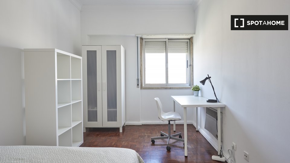 Double room Lisbon, 8 beds — photo 4