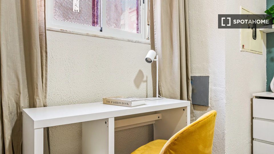 Double room Lisbon, 4 beds — photo 2