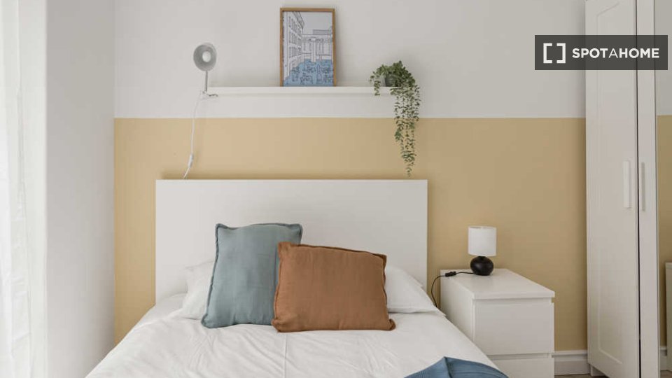Double room Lisbon, 7 beds — photo 57