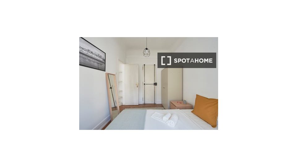 Double room Lisbon, 7 beds — photo 1