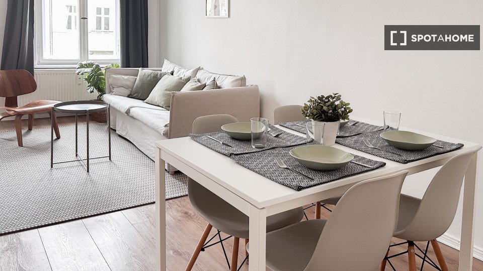 Apartment Berlin, 1 bed, 57m² — photo 2