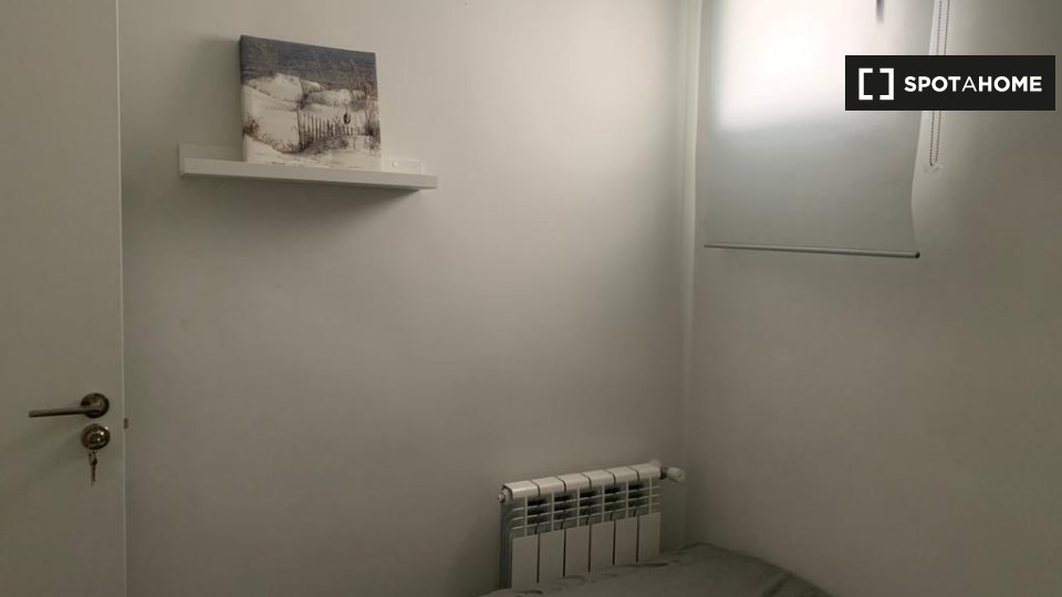 Double room Madrid, 5 beds — photo 13