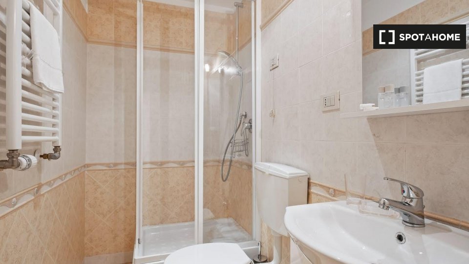 Apartment Rome, 2 beds — photo 13