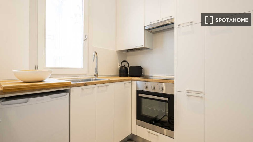 Double room Madrid, 4 beds, 70m² — photo 87