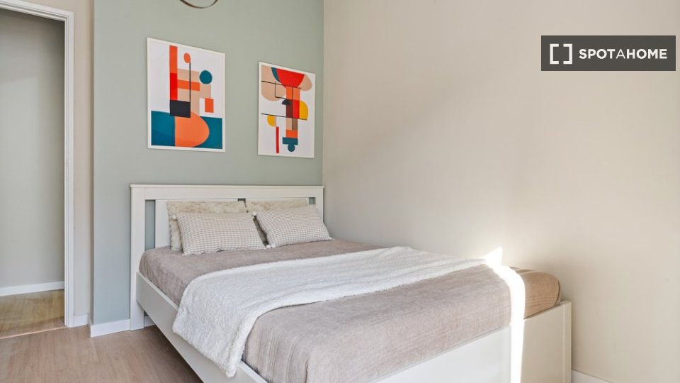 Double room Lisbon, 6 beds — photo 1