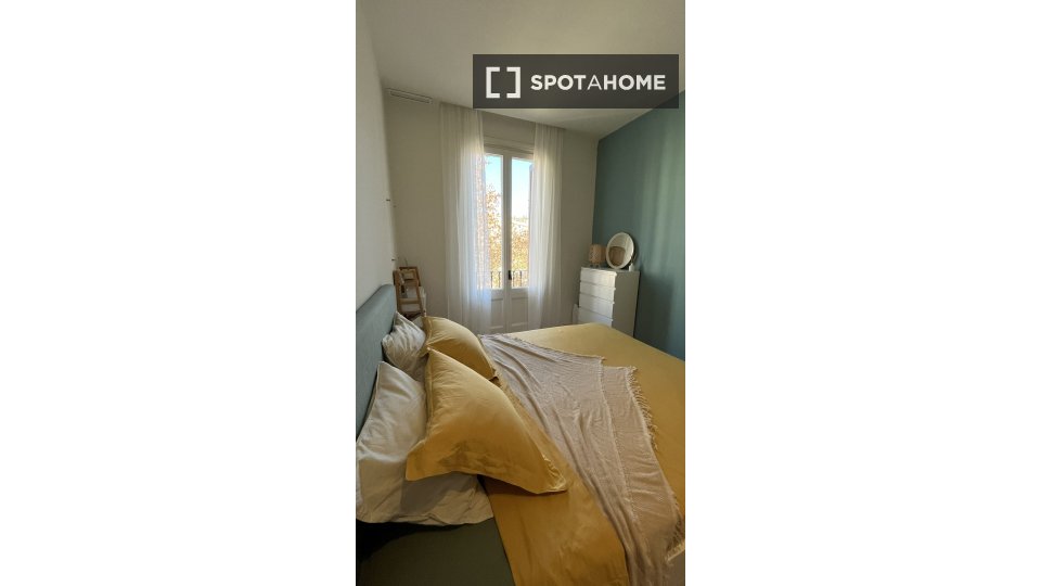 Double room Barcelona, 2 beds, 120m² — photo 2
