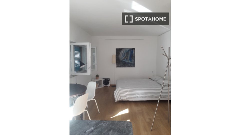 Apartment mono Lisbon, 23m² — photo 2