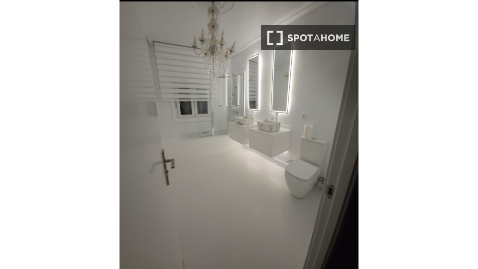 Apartment Madrid, 4 beds — photo 31