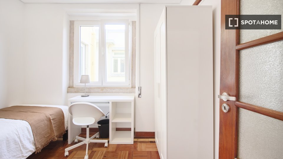 Double room Lisbon, 9 beds — photo 1