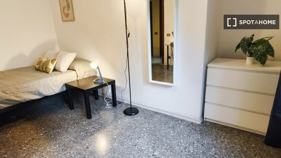 Double room Rome, 7 beds, 150m² — photo 64