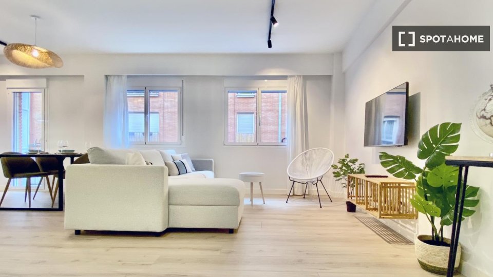 Apartment Madrid, 2 beds — photo 2