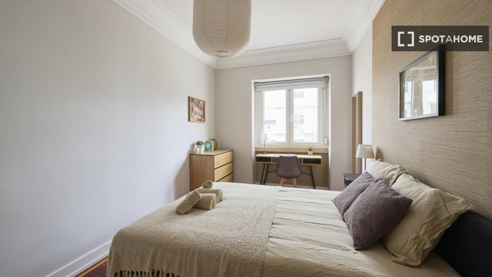 Double room Lisbon, 6 beds — photo 4