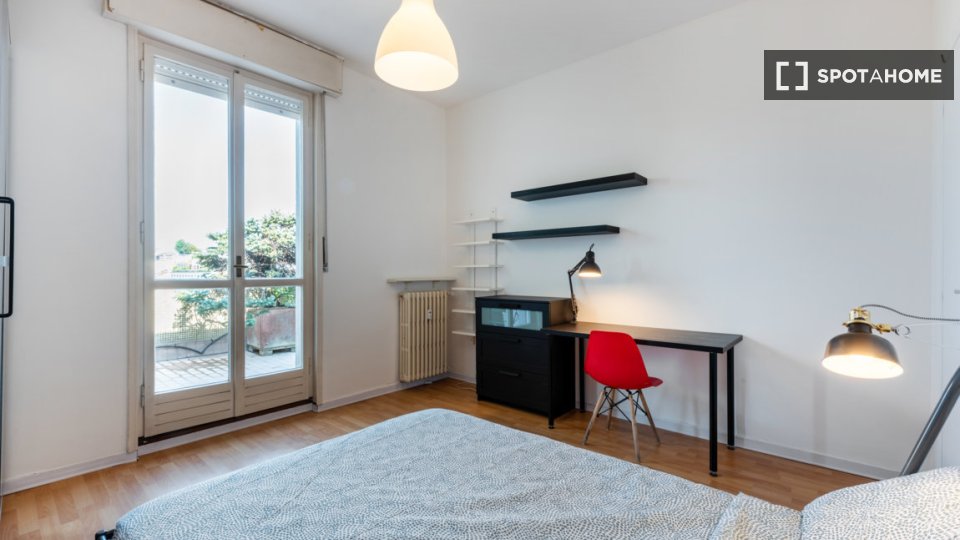 Double room Milan, 3 beds, 91m² — photo 17