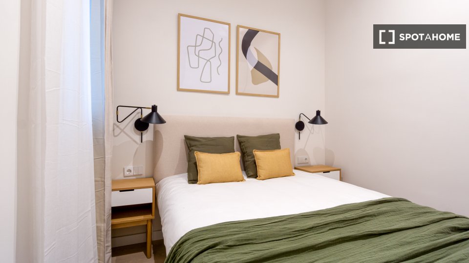 Apartment Barcelona, 4 beds, 110m² — photo 7