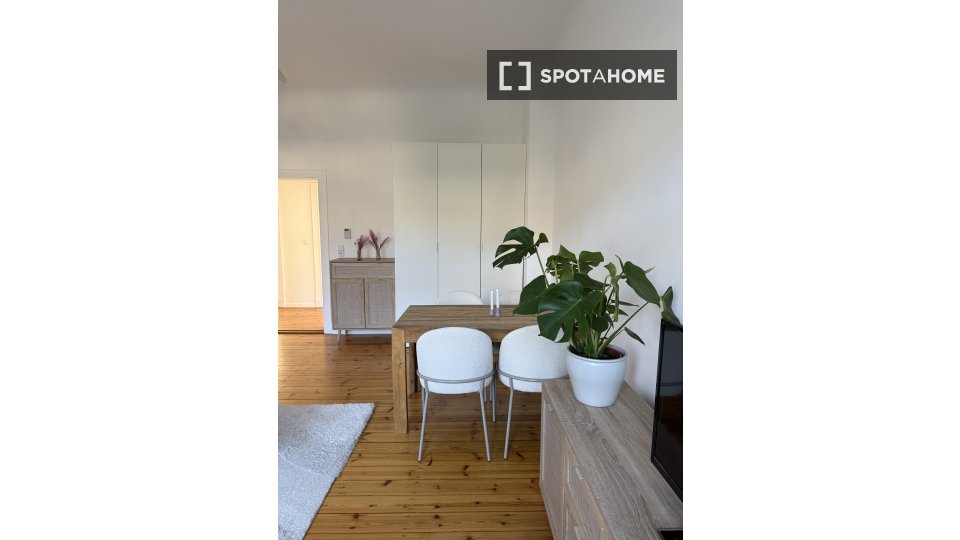 Apartment Berlin, 2 beds, 51m² — photo 10
