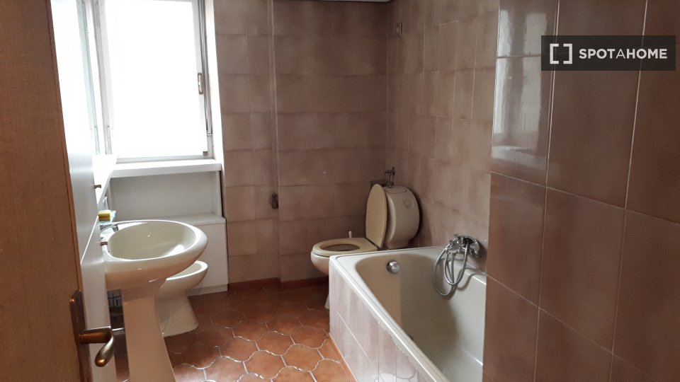 Double room Turin, 4 beds — photo 8