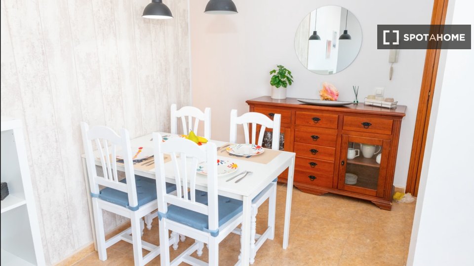 Apartment Cadiz, 2 beds, 80m² — photo 9
