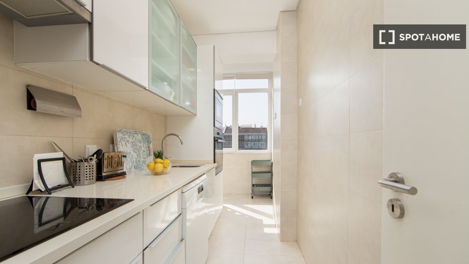 Apartment mono Lisbon, 60m² — photo 11