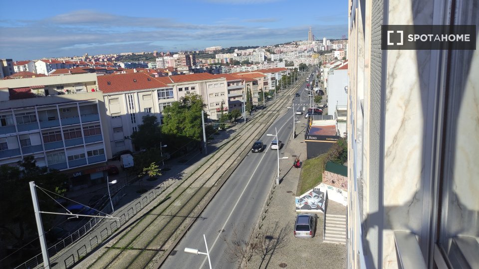 Apartment Lisbon, 2 beds, 75m² — photo 15