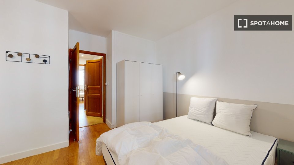 Double room Lyon, 15 beds — photo 12
