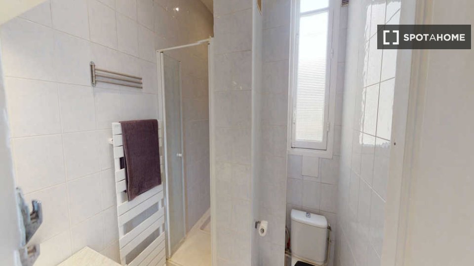 Double room Paris, 8 beds, 200m² — photo 8