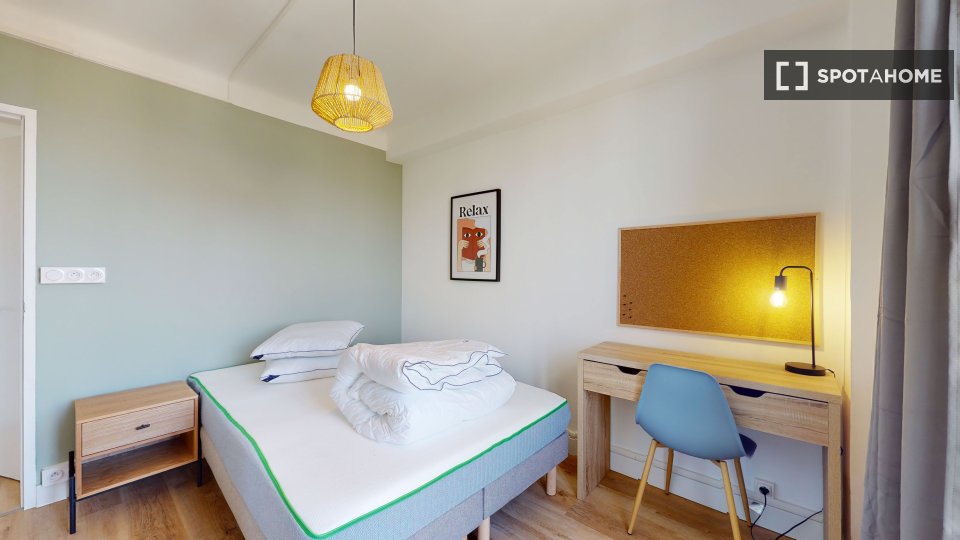 Double room Marseille, 9 beds — photo 17