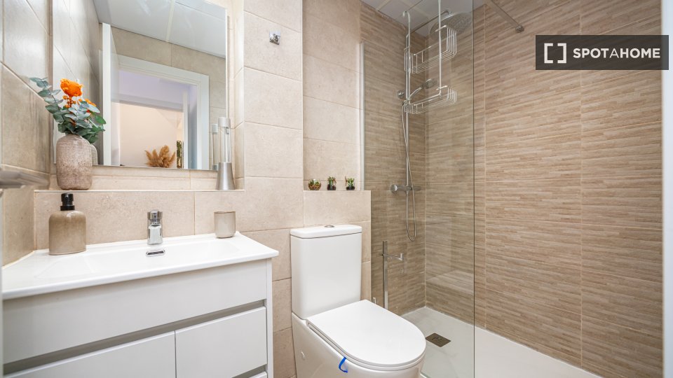 Apartment Madrid, 2 beds, 50m² — photo 6