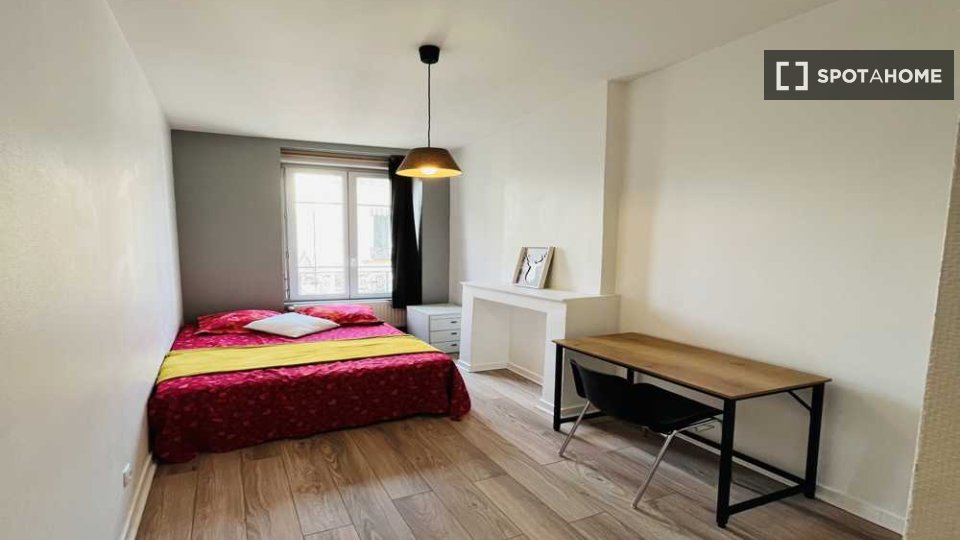 Camera doppia Lione, 3 camere, 90m² — foto 6