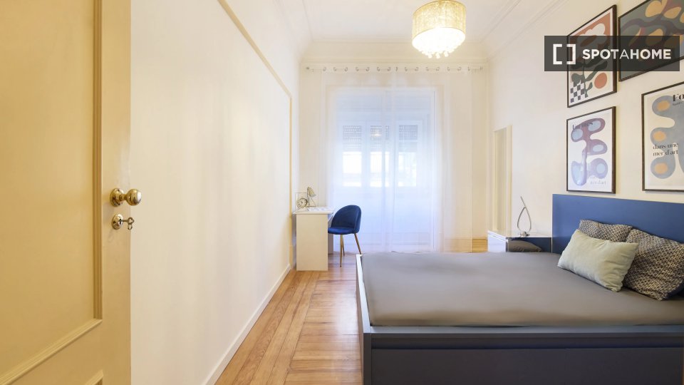Double room Lisbon, 9 beds — photo 11
