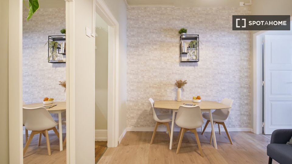 Apartment Lisbon, 1 bed — photo 14