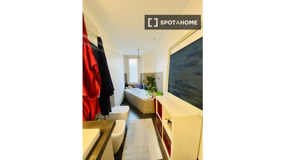 Double room Milan, 2 beds, 84m² — photo 32