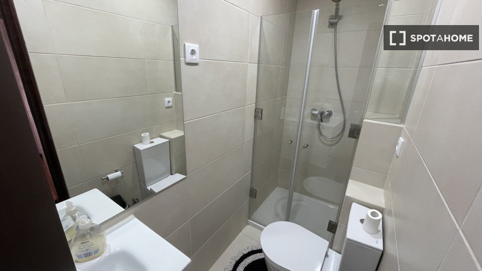 Double room Coimbra, 9 beds — photo 18